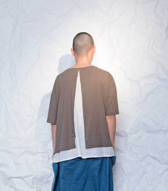 THE LIGHT_Layered look t shirt with small pocket 3枚目の画像