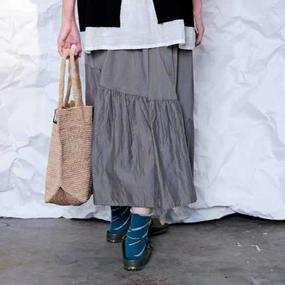 THE LIGHT_Wrinkle draping skirt with buttons and string 4枚目の画像