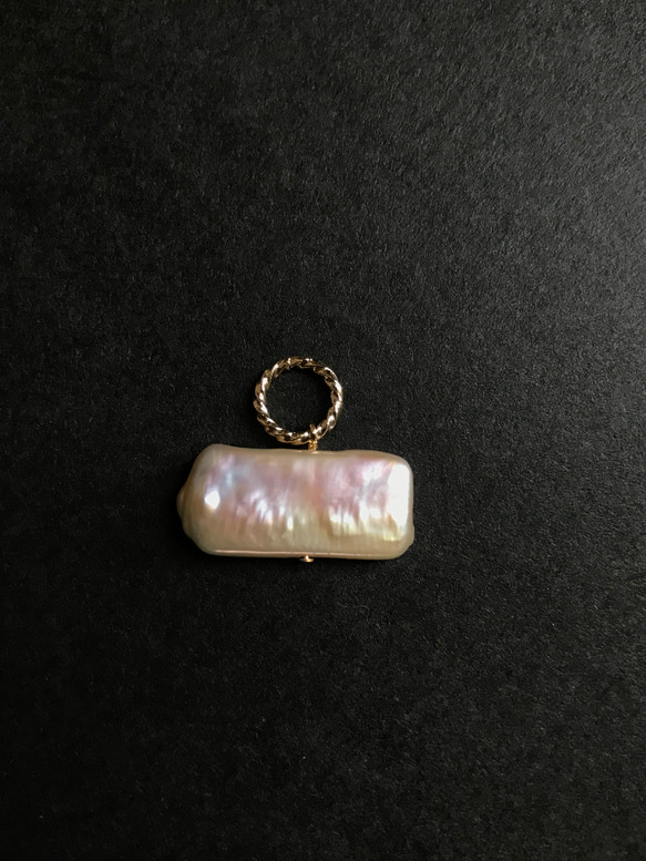 美しい淡水ホワイトペンダントトップ 美しい横長淡水パール♚ペンダントトップ ペンダントトップ m.y.