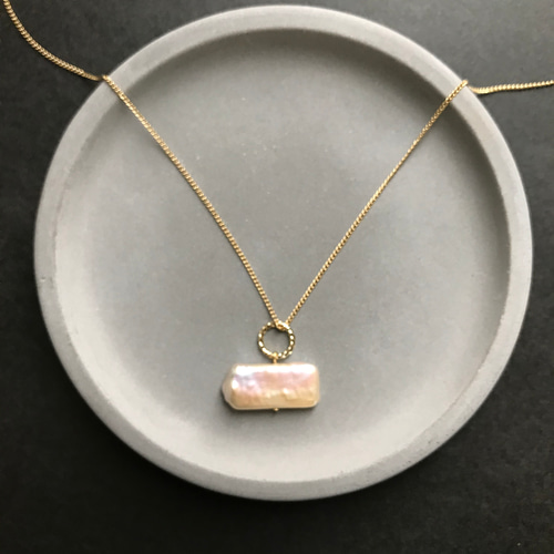 美しい淡水ホワイトペンダントトップ 美しい横長淡水パール♚ペンダントトップ ペンダントトップ m.y.