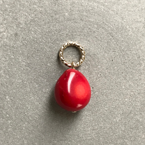 あじさい❣️赤珊瑚Pt900刻印ビンテージ　ペンダントトップ約10㎜コーラル 赤珊瑚❣️Pt900刻印ビンテージペンダントトップ10㎜コーラル