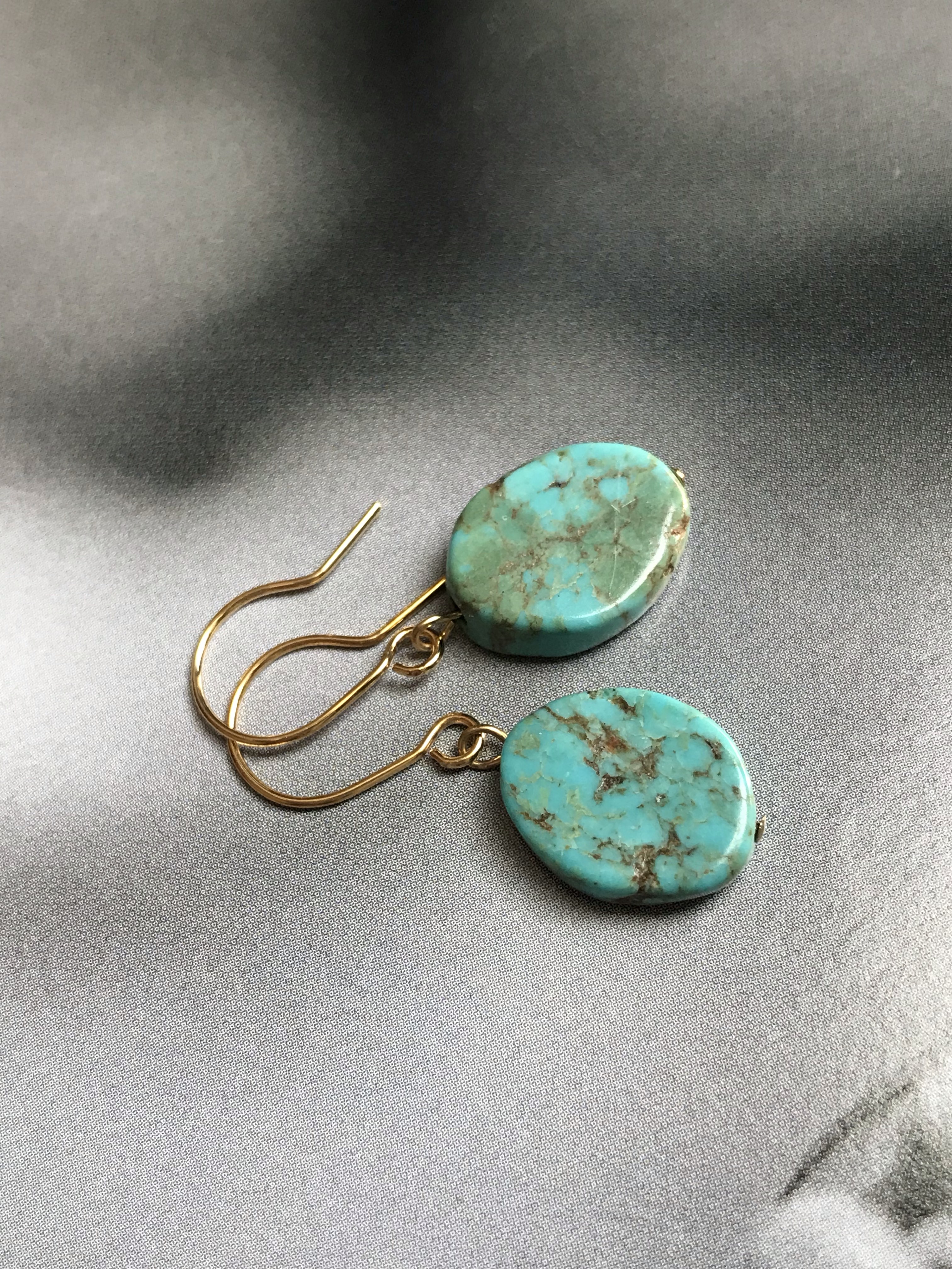 ［再販］オーバル型の天然ターコイズ♚ピアス/ノンホールピアス