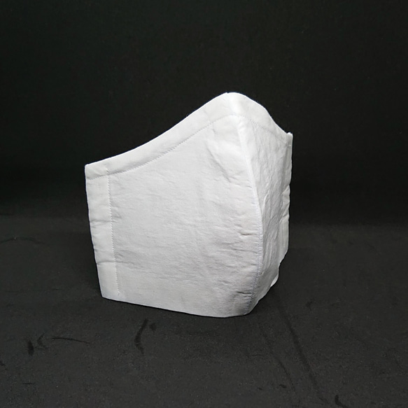 【受注生産】やっぱり白が好き！不織布接着芯付３層構造立体マスク 3枚目の画像