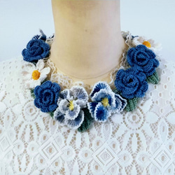 レース編み＊薔薇園のネックレス～Winter　blueの庭 2枚目の画像