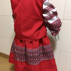 ウクライナ民族衣装 子供服 女の子用２ 8枚目の画像