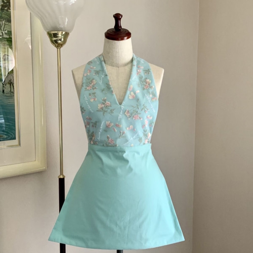 なぎさ　エプロン　ショート　セルリアンブルーレース　セルリアン白ドット ☆刺繍☆レース☆ミントグリーン☆Vネック☆洋服みたいな