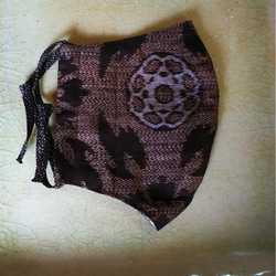 着物リメイク  シルク(泥大島紬)  立体マスク❣️ 2枚目の画像