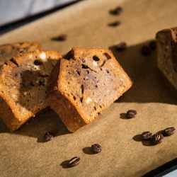 誕生日・記念日に！ブラックムーン（コーヒーとウォッカのケーキ）お酒を使った大人の焼き菓子／プレゼント／メッセージカード 1枚目の画像