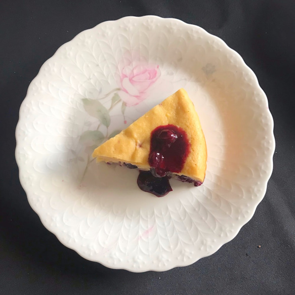 【送料無料】低糖質＆グルテンフリー ブルーベリーチーズケーキ　4号ホール 箱なし 糖質制限 糖質オフ 3枚目の画像