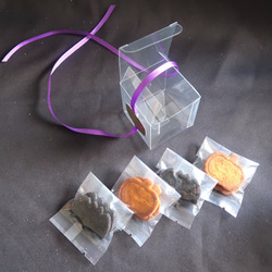低糖質ハロウィンクッキー（かぼちゃ&コウモリ）8枚入りキューブボックス　低カロリー グルテンフリー 糖質制限 スイーツ 2枚目の画像