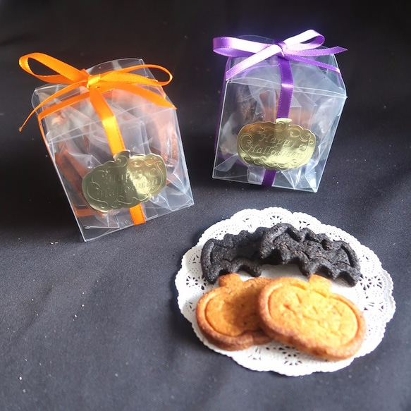 5箱セット＊低糖質ハロウィンクッキー（かぼちゃ&コウモリ）8枚入りキューブボックス【送料無料】グルテンフリー 糖質オフ 1枚目の画像