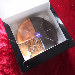 低糖質ケーキ3種類箱入ギフト8個入 送料無料 糖質オフ 低カロリー ガトーショコラ チーズケーキ 1枚目の画像