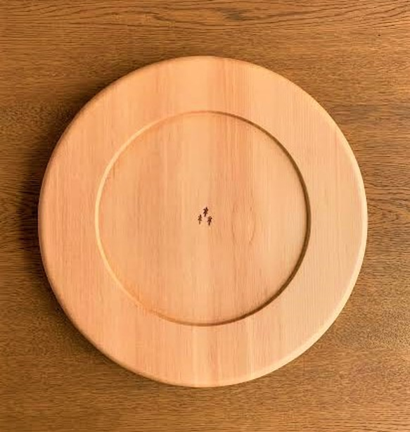 【※人気シリーズ】ラウンド トレイ　- 青海波 -　seigaiha round tray　0014　トガの木 3枚目の画像