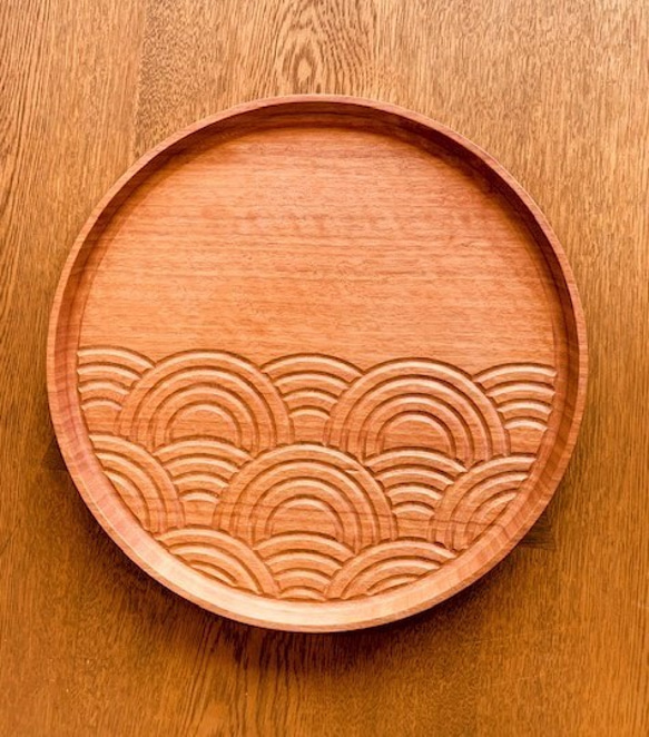 【人気シリーズ】ラウンド トレイ- 青海波 - seigaiha round tray　ニヤトー 2枚目の画像