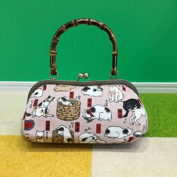 其のまま地口・猫飼好五十三疋 ネコのバンブーがま口バッグ ハンドバッグ BC8 通販｜Creema(クリーマ) 5211275