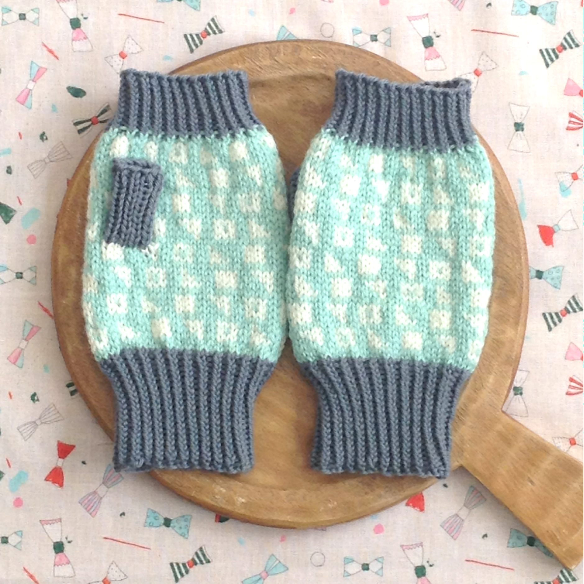 受注制作☆ MINT しかくと三角のアームウォーマー