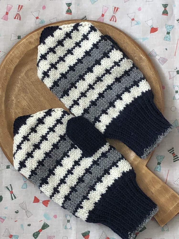 受注制作☆ミトン☆cloudy night☆ネイビー×グレー×白