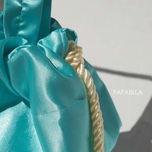 [ FAFABILA ] 絲綢綁帶包 第6張的照片
