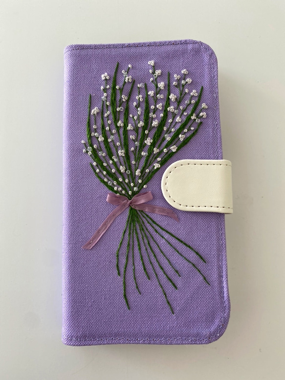 手帳型 刺繍のかすみ草花束  iPhoneケース 2枚目の画像