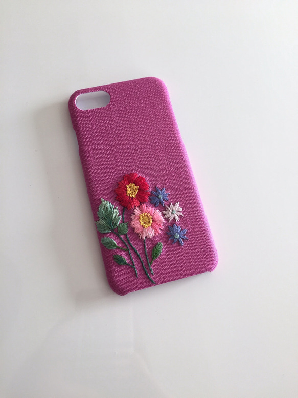 刺繍の花柄 iPhoneケース No.7 1枚目の画像