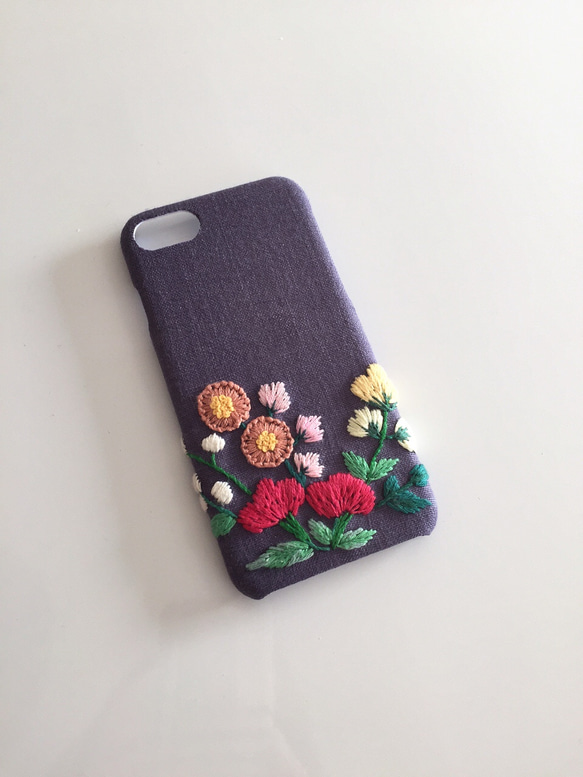 刺繍の花柄 iPhoneケース 再販）刺繍の花柄 iPhoneケース No.8 iPhoneケース・カバー