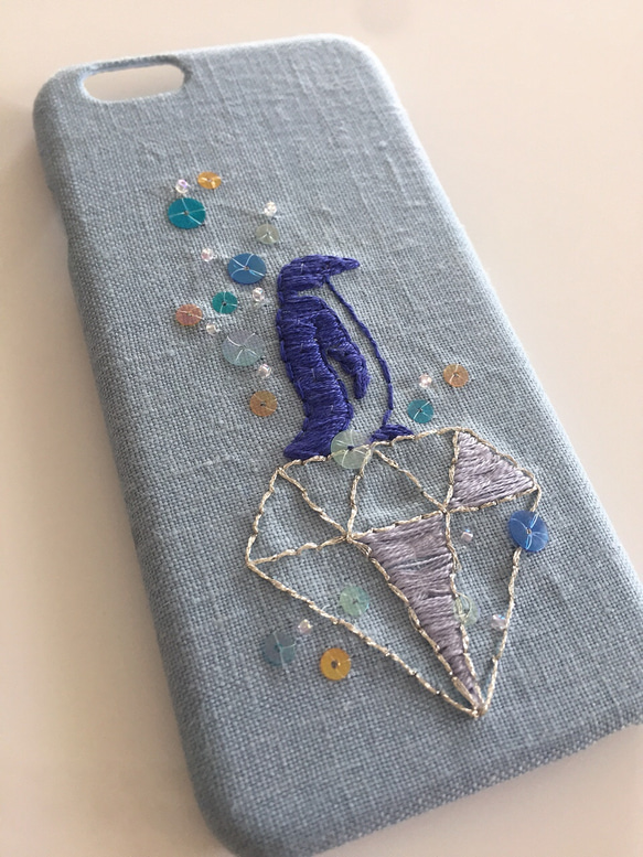 刺繍の氷の上のペンギンとシロクマ iPhoneケース 4枚目の画像