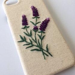 刺繍のラベンダー香る iPhoneケース 3枚目の画像