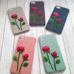 刺繍の凜と咲く薔薇 iPhoneケース 2枚目の画像