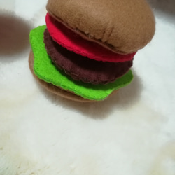 おままごと　フェルト　手作りおもちゃ　ハンバーガー 3枚目の画像