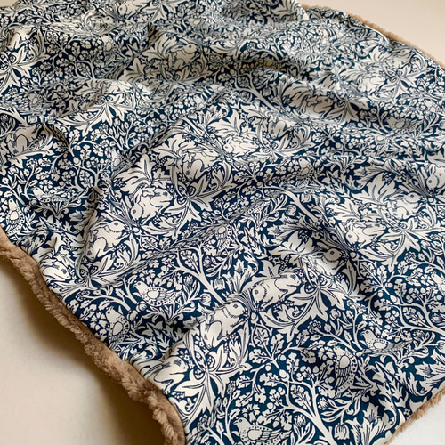 metsä ブランケット ネイビー 中サイズ The making of minä perhonen