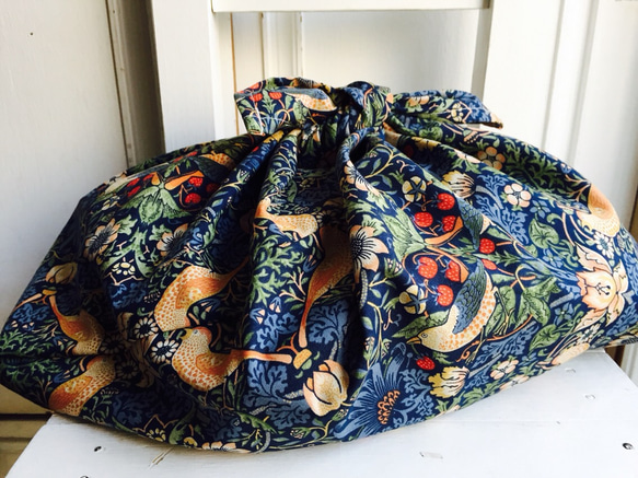 エコバッグ(ウィリアムモリス＊いちご泥棒 青色)