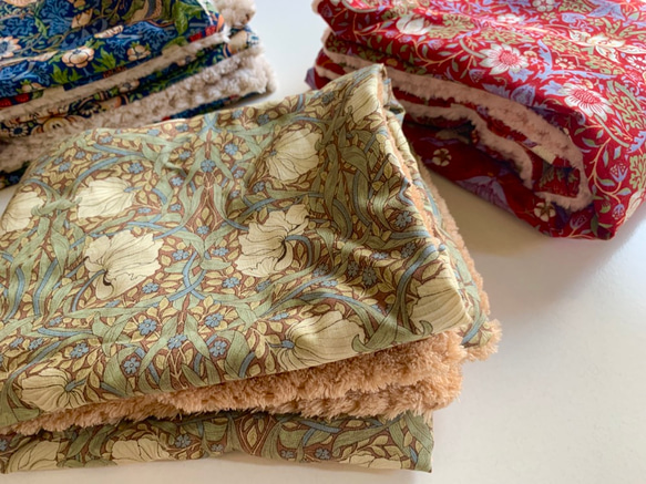 再出品 ウイリアムモリス ブランケット ２枚組 再出品 ウイリアムモリス ブランケット 2枚組