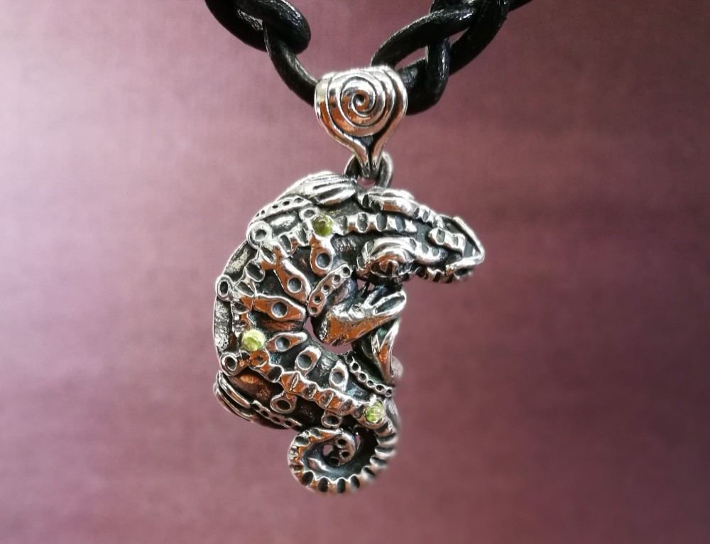 ネックレス ワニ