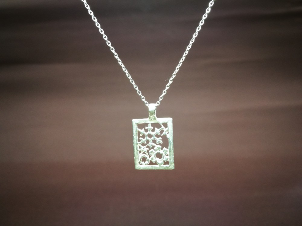 ネックレス 雪の結晶