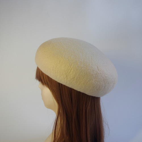 羊毛フェルトのぷっくらベレー帽（ミルクティー） ベレー帽
