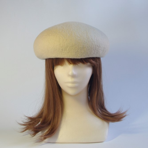 羊毛フェルトのぷっくらベレー帽（ミルクティー） ベレー帽