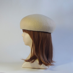 羊毛フェルトのぷっくらベレー帽（ミルクティー） 6枚目の画像