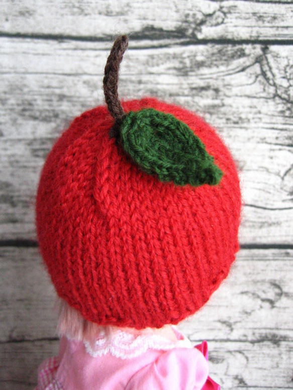 人形ニット　りんご帽子 2枚目の画像