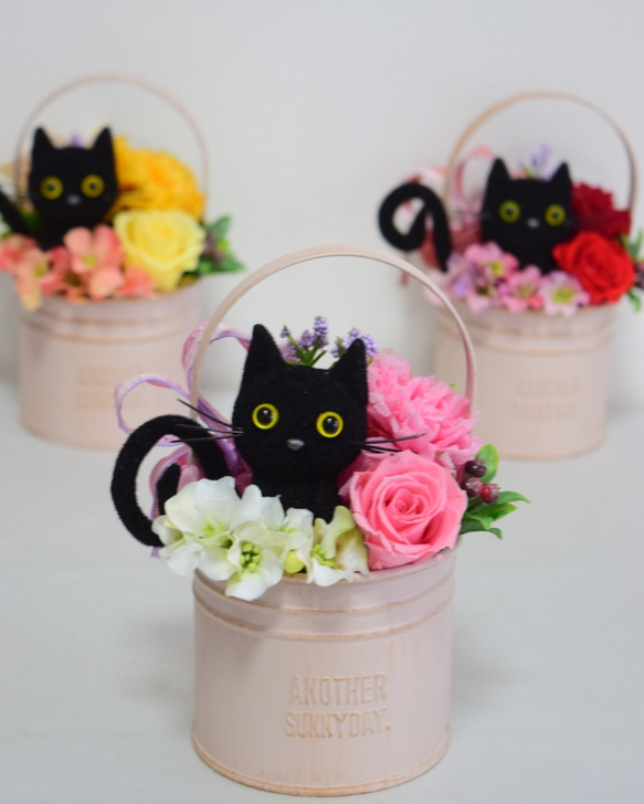 再販★花と猫 【ピンク】プリザーブドフラワー 猫 花 カーネーション 猫好き プレゼント 母の日 誕生日 フラワー 8枚目の画像