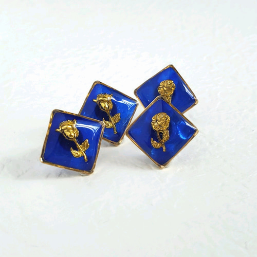 鮮やかブルー♡小さいバラとチューリップのスクエアピアス/イヤリング 