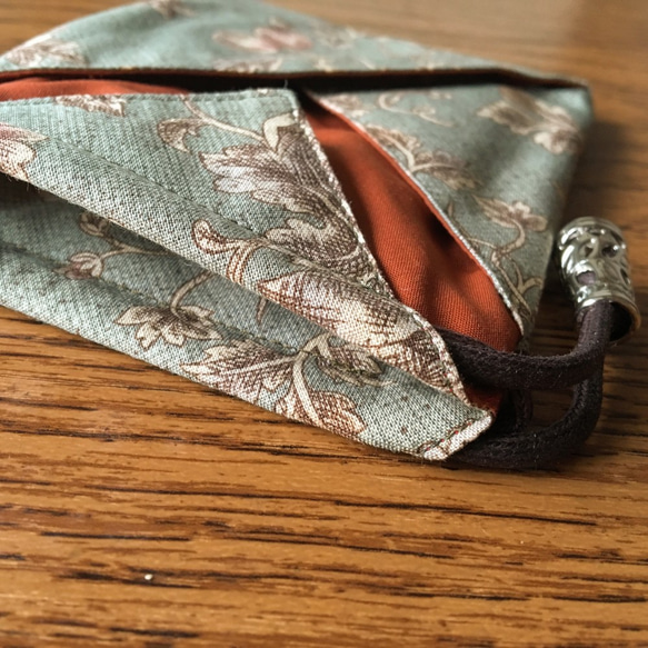 「今小物」束口袋 ／手帕的專用小袋，獻給隨身㩦帶手帕的您，也很適合收納其他的生活小物喔 ✨✨✨ 銀子小姐 YinTzu 第5張的照片