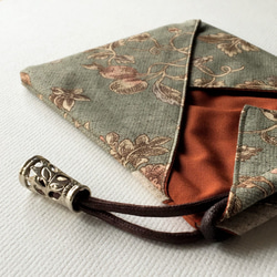 「今小物」束口袋 ／手帕的專用小袋，獻給隨身㩦帶手帕的您，也很適合收納其他的生活小物喔 ✨✨✨ 銀子小姐 YinTzu 第7張的照片