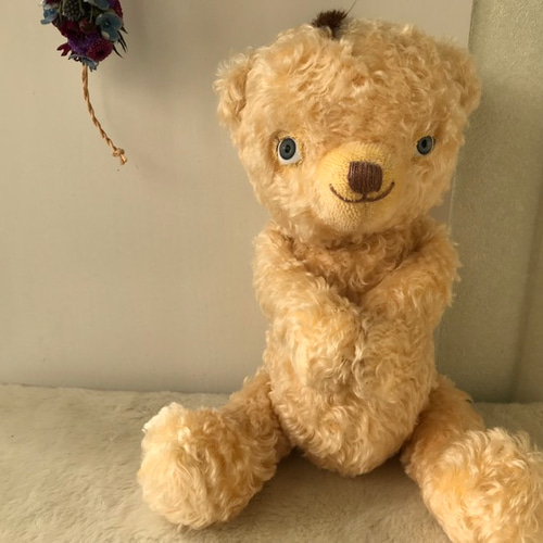 カーリーモヘアのちっちゃな猫ちゃん テディベア