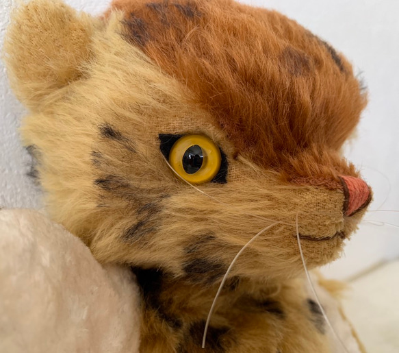 ユニーク模様のモヘアでキャットベア　虎猫 6枚目の画像