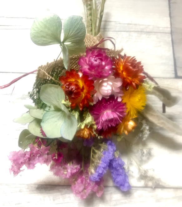 ミニサイズ＊ヘリクリサムと紫陽花のナチュラルスワッグ＊ドライフラワー ミニブーケ 2枚目の画像