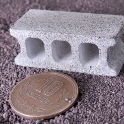 ミニチュア　コンクリートブロック（基本150mm型) 1/10スケール　6個セット 1枚目の画像