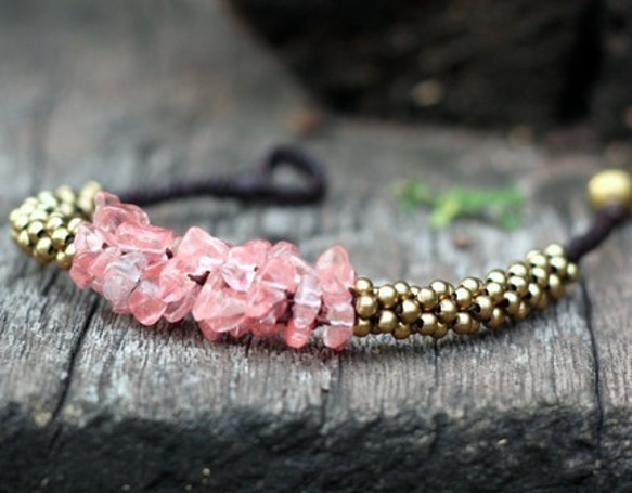 energetic cherry quartz brazz beads wax cord bracelet 第3張的照片