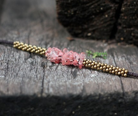 energetic cherry quartz brazz beads wax cord bracelet 第4張的照片