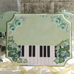 グリーン好きなあなたへ♪薔薇＆ベリー＆グリーン＊涼やかピアノ鍵盤ボード♪＊表札 看板【P012】 8枚目の画像