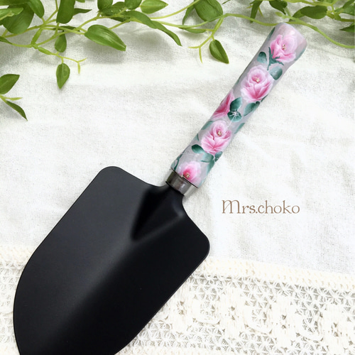 ◇ガーデニング好きのあなたに◇＊薔薇たっぷりのスコップ